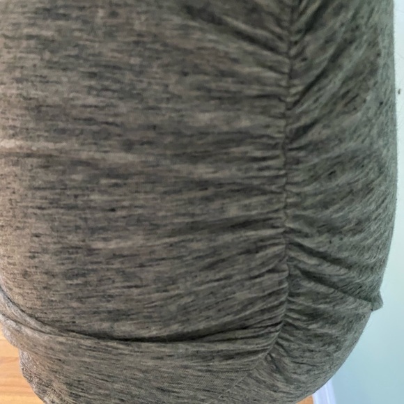 Women’s Old Navy Long-sleeve Maternity Top Size XS - Picture 6 of 6